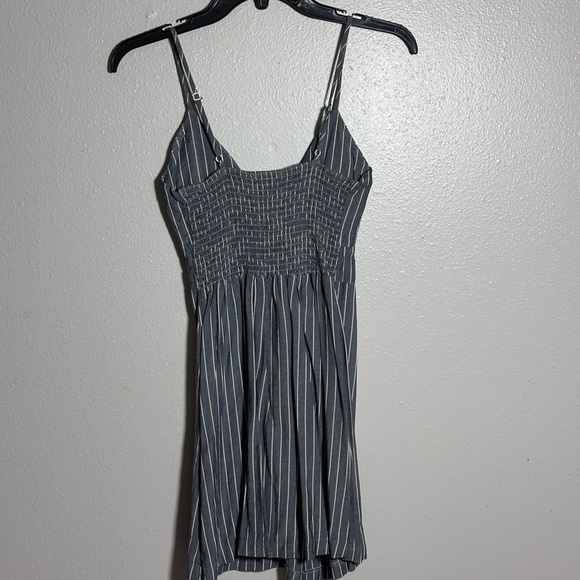 Purple Snow Women Gray Striped Dress size Small - Picture 6 of 8